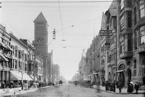 Many Cities, One Crowd: A History of the Los Angeles .